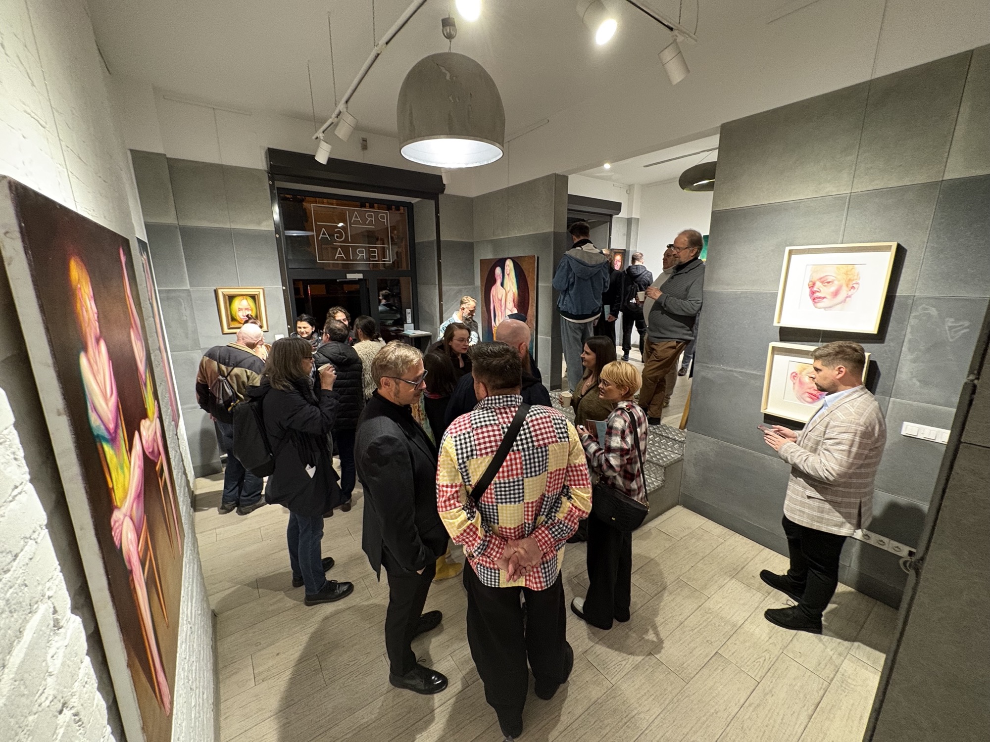 Wernisaż wystawy Sylwestra Stabryły Od pierwszego spojrzenia w Pragalerii